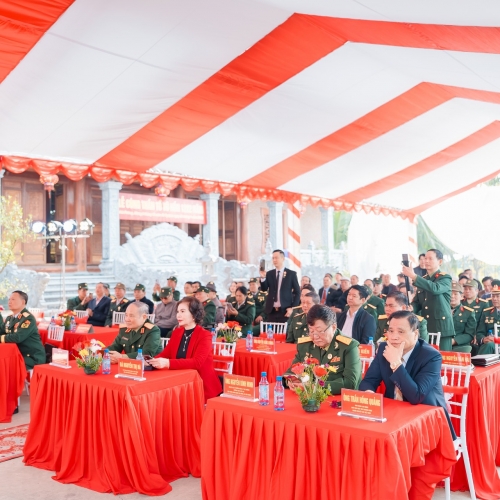 KHU DI TÍCH LỊCH SỬ CẤP THÀNH PHỐ - ĐỀN NAM HẢI – NƠI HỘI TỤ NGHĨA TÌNH ĐỒNG ĐỘI: GẶP MẶT TRUYỀN THỐNG KỶ NIỆM 51 NĂM THÀNH LẬP SƯ ĐOÀN 395